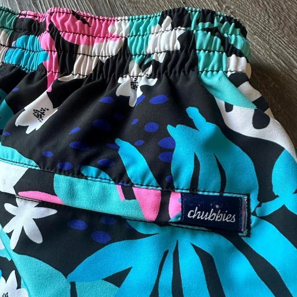 Chubbies 5.5 Inseam Tropical Floral Swim Trunks Shorts Small Blue Pink